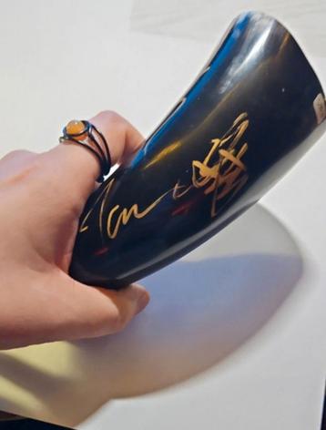 Amon Amarth signed/autographed drinking horn beschikbaar voor biedingen
