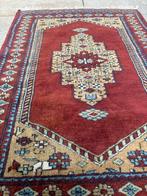 Mooi vintage vloerkleed, Gebruikt, 100 tot 150 cm, Rechthoekig, Rood