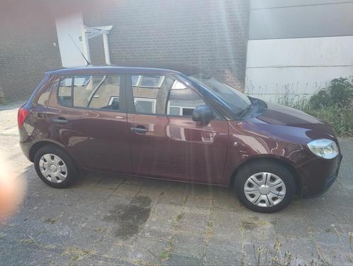 Skoda Fabia 1.2 HTP 44KW 2010 Rood, Auto's, Skoda, Particulier, Fabia, ABS, Radio, Benzine, C, Hatchback, Handgeschakeld, Origineel Nederlands