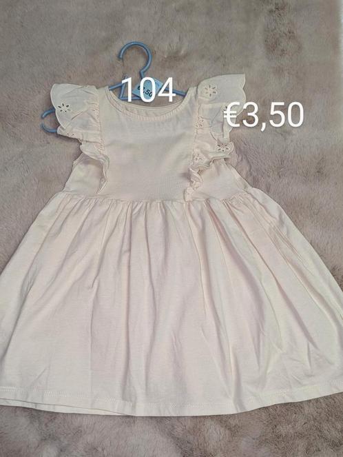 meisjes jurkjes 104, Kinderen en Baby's, Kinderkleding | Maat 104, Zo goed als nieuw, Meisje, Jurk of Rok, Ophalen of Verzenden