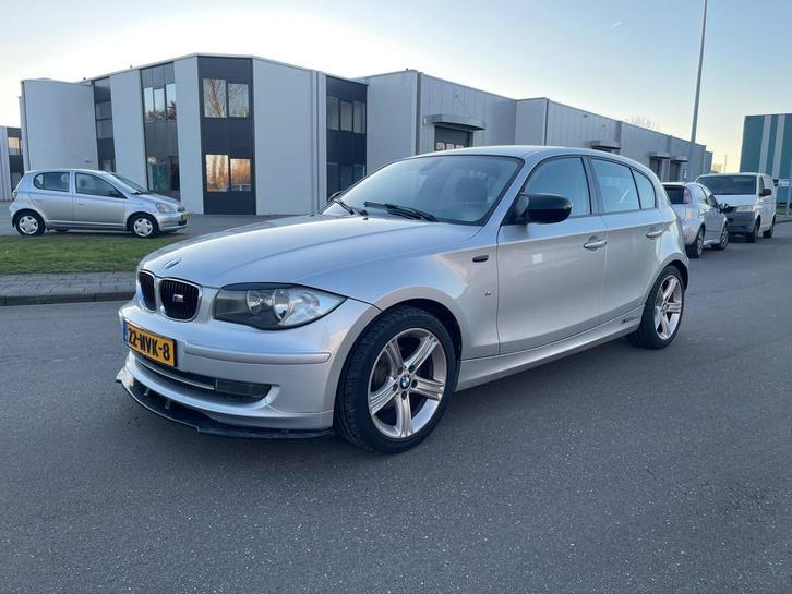 BMW 1-serie 116i Business Line, Auto's, BMW, Bedrijf, Te koop, 1-Serie, Benzine, Euro 5, B, Hatchback, Handgeschakeld, Origineel Nederlands