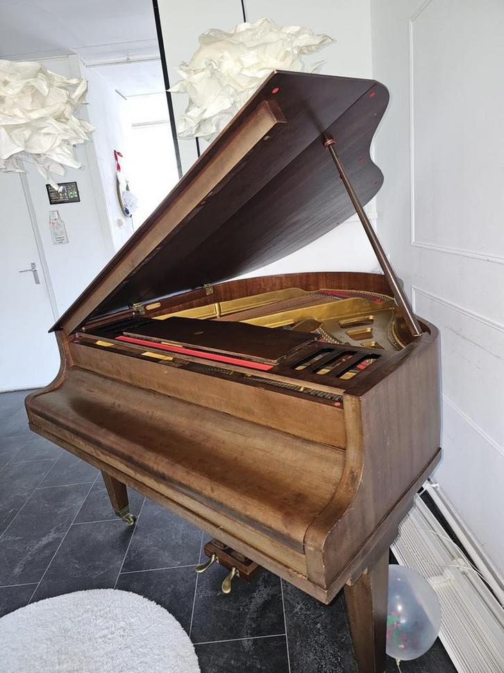 Feurich vleugel piano uit 1942, Muziek en Instrumenten, Piano's, Gebruikt, Vleugel, Bruin, Ophalen