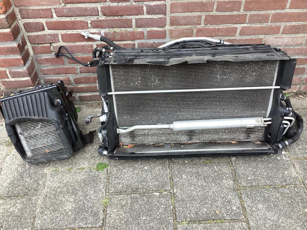 Mercedes A klasse AMG W177 A45 koelerpakket met voorfront, Ophalen of Verzenden, Gebruikt, Mercedes-Benz