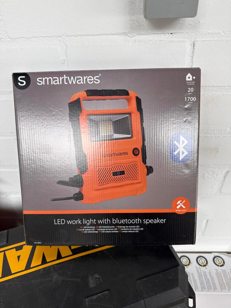 Smartwares LED Bouwlamp met Bluetooth Speaker 20W, Ophalen of Verzenden, Nieuw, Minder dan 50 watt, Lamp met armatuur