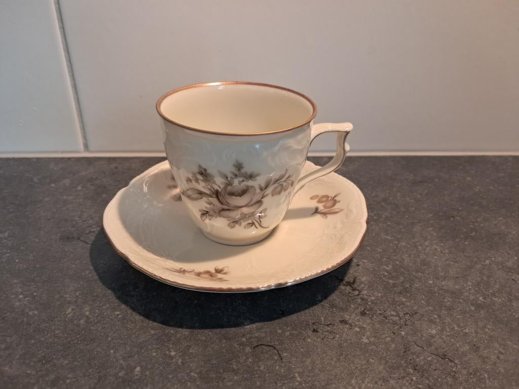 Kopje en schotelje (koffie) Rosenthal grey rose, Antiek en Kunst, Ophalen of Verzenden