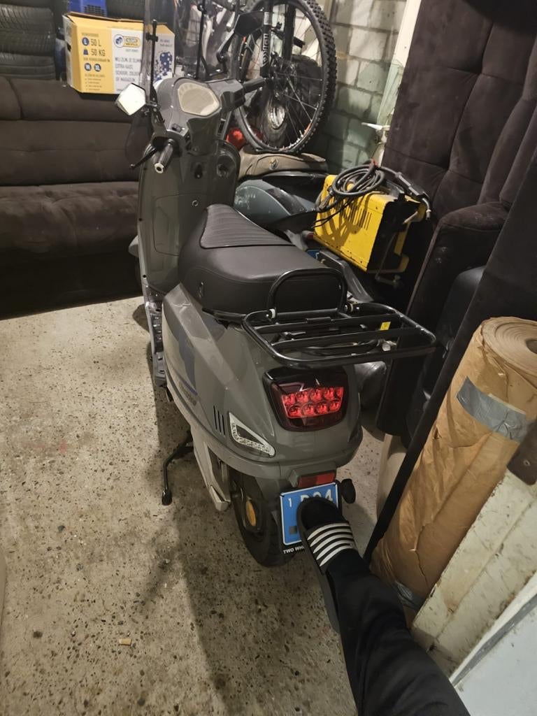 Elektrische scooter - Weinig gebruikt, zo goed als nieuw!, Ophalen, Zo goed als nieuw, Elektrisch, Overige merken