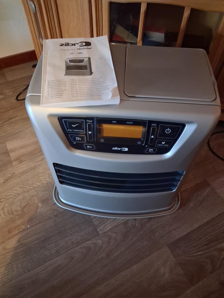 Zibro petroleumkachel, Huis en Inrichting, Kachels, Ophalen, Zo goed als nieuw, Overige brandstoffen, Petroleumkachel