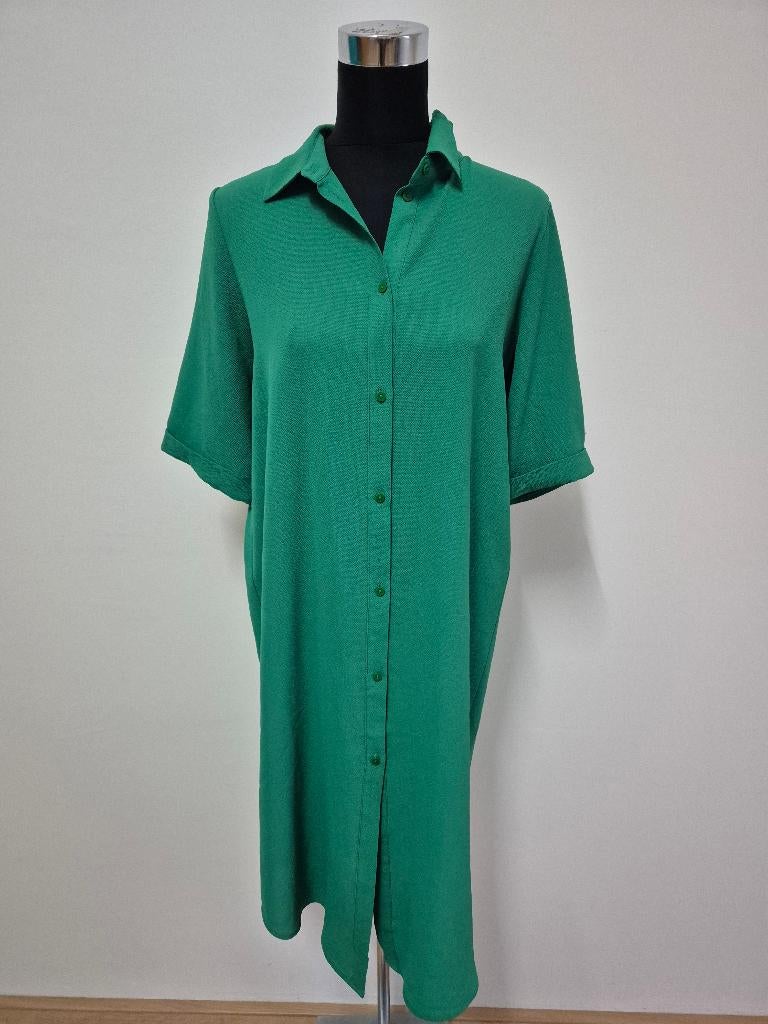 J39 - Groene Monki jurk kuitlengte maat S (1), Maat 38/40 (M), Ophalen of Verzenden, Zo goed als nieuw, Boven de knie