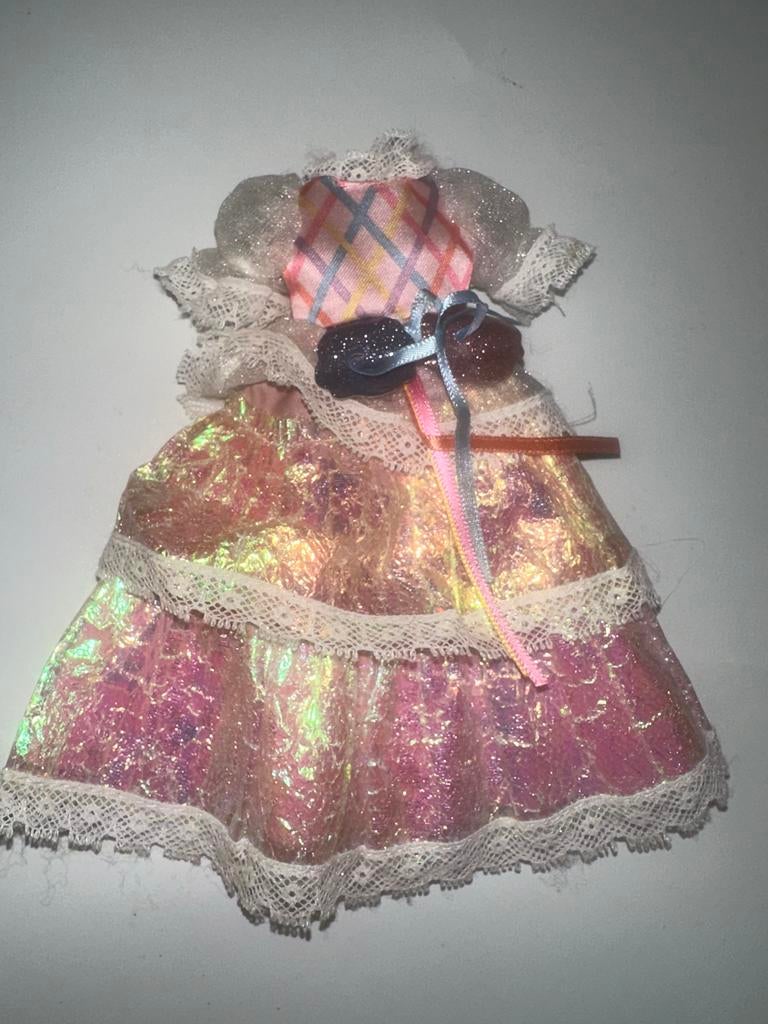 435 Lady lovely locks dress jurk pop, Ophalen of Verzenden, Zo goed als nieuw, Pop