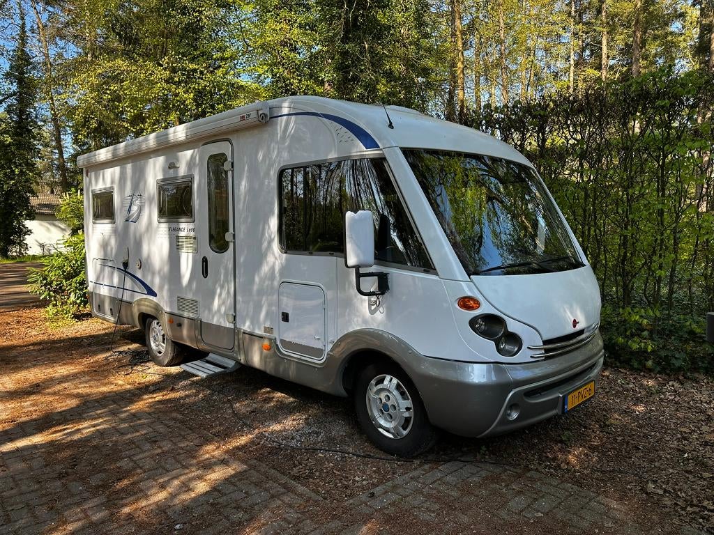 Burstner camper Elegance i690 2006 147pk airco, Caravans en Kamperen, Integraal, Standaard zit, Ringverwarming, Fiat
