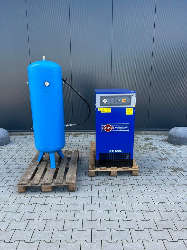 AIRPRESS AP900+ geluidgedempte compressor + drukvat – 5,5 kW, Ophalen, Geluidgedempt, Gebruikt, 800 liter/min of meer