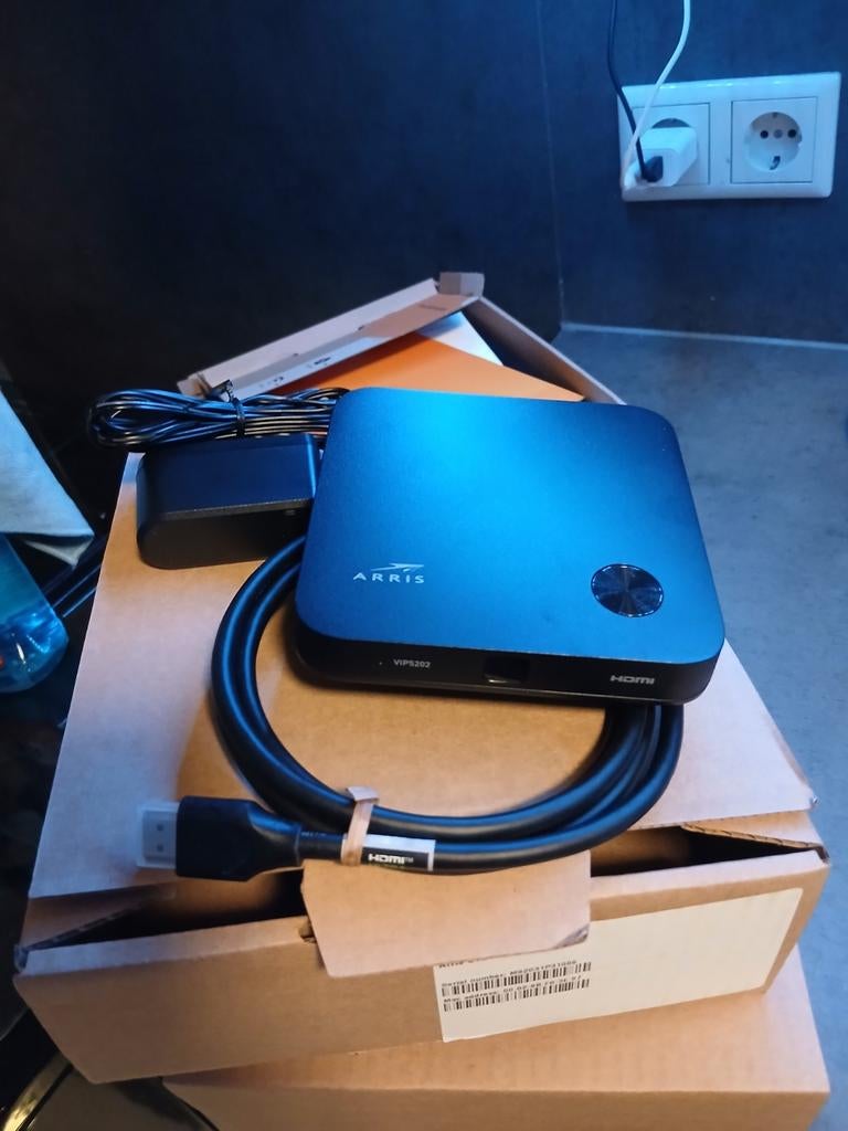 Arris tv ontvanger, Ophalen of Verzenden