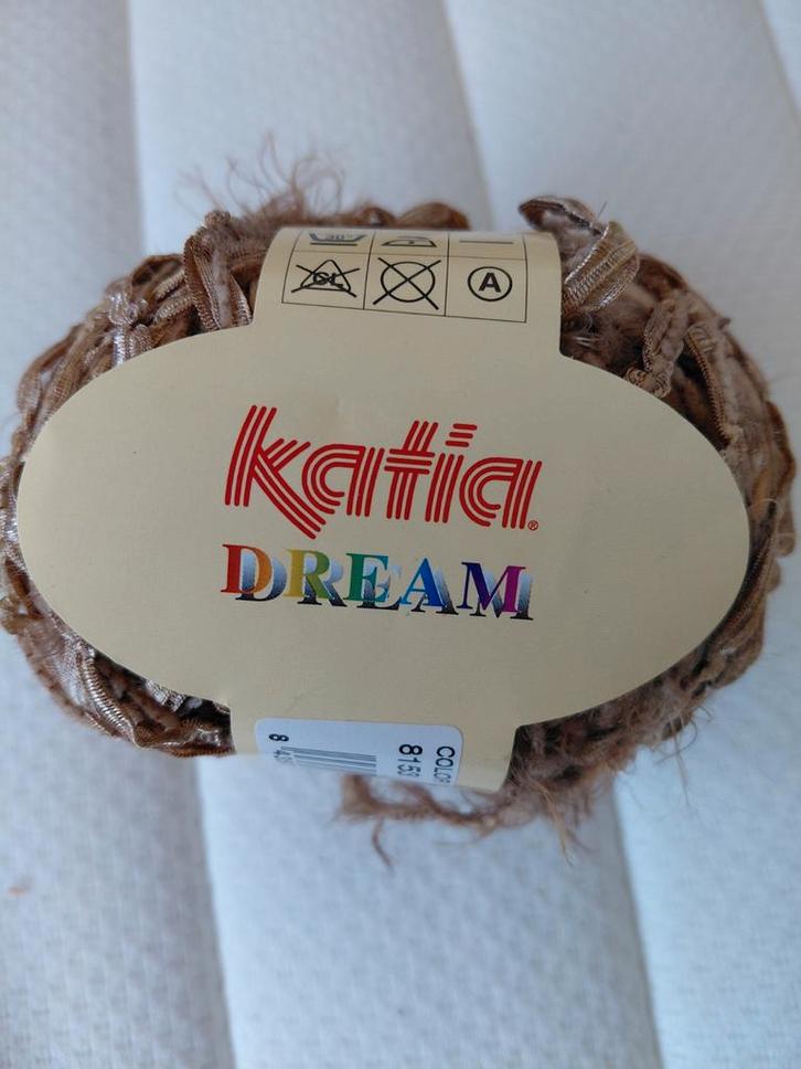 12 bollen Katia Dream garen, Hobby en Vrije tijd, Breien en Haken, Ophalen of Verzenden