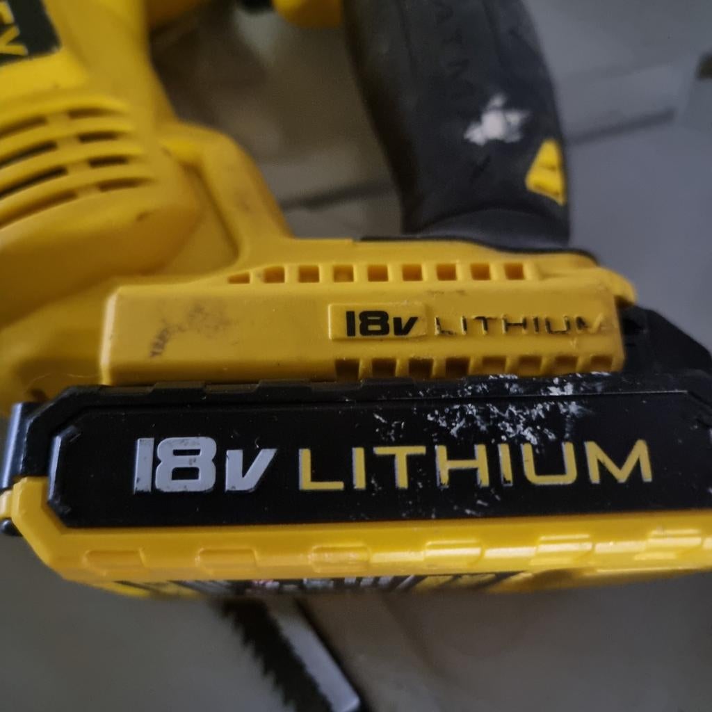 Stanley FMC650 Accu decoupeerzaag 18 Volt, Doe-het-zelf en Verbouw, Ophalen, Gebruikt