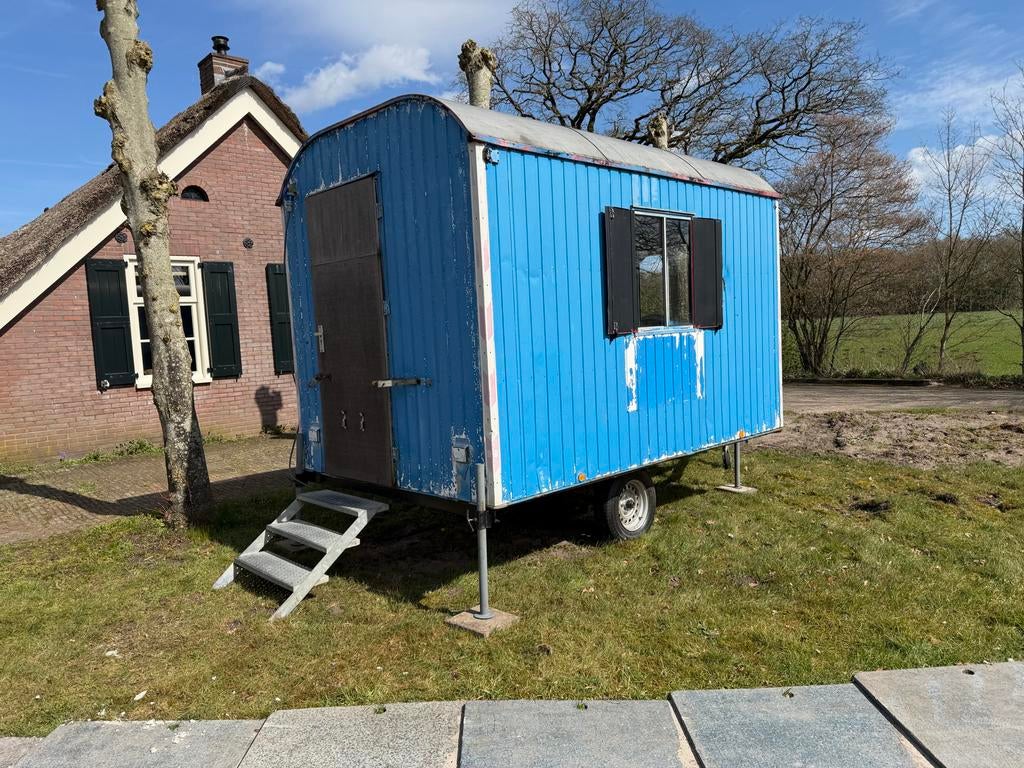 Blauwe Bouwkeet - Ideaal voor klus of opslag, Doe-het-zelf en Verbouw, Bouwketen en Schaftketen, Ophalen, Gebruikt