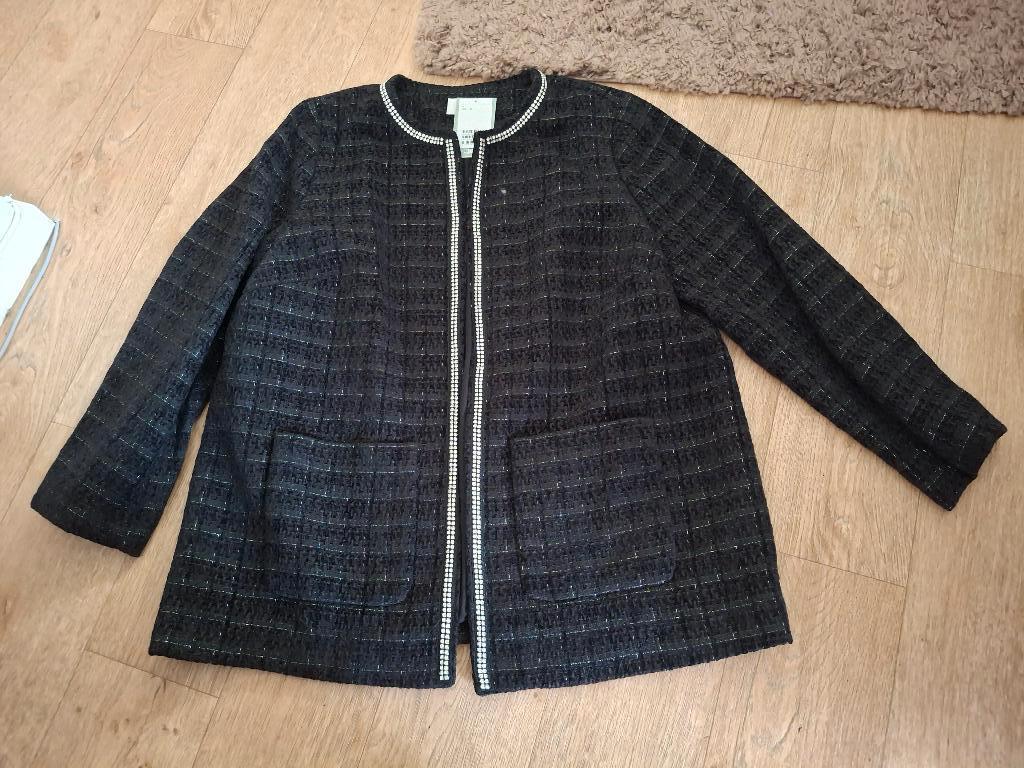 Prachtige boucle stof jas maat XL NIEUW, Kleding | Dames, H&M, Zwart, Maat 46/48 (XL) of groter, Nieuw