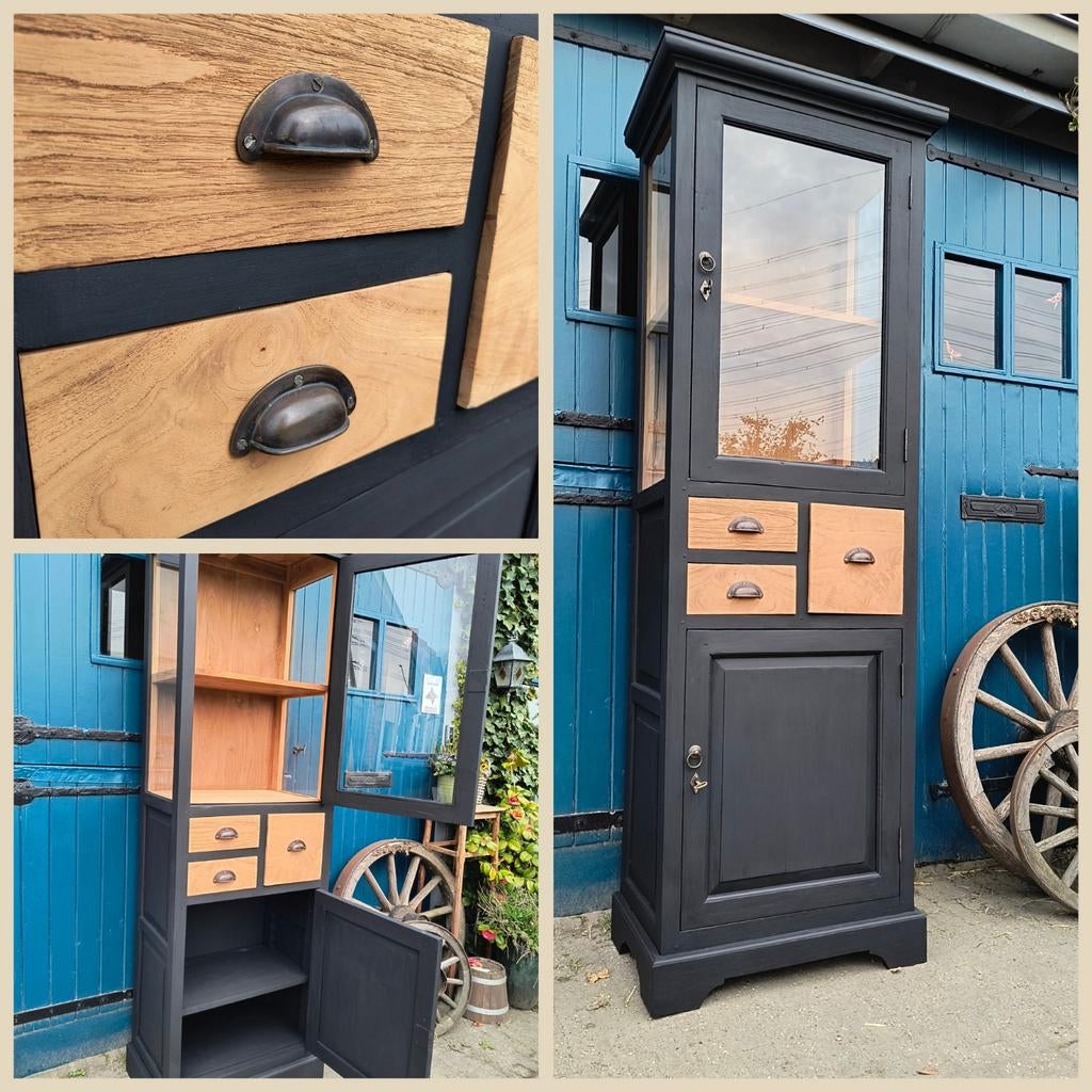Teakhouten smalle buffetkast mat zwart, Huis en Inrichting, Kasten | Buffetkasten, Met deur(en), Middenhof 41 Rilland, Teakhout