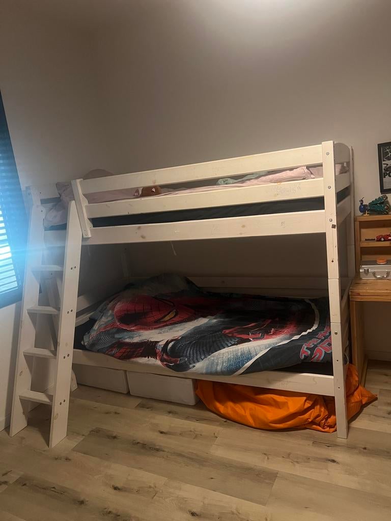 Stevig wit stapelbed met ladder, Huis en Inrichting, Slaapkamer | Stapelbedden en Hoogslapers, Gebruikt, 90 cm, 160 tot 180 cm