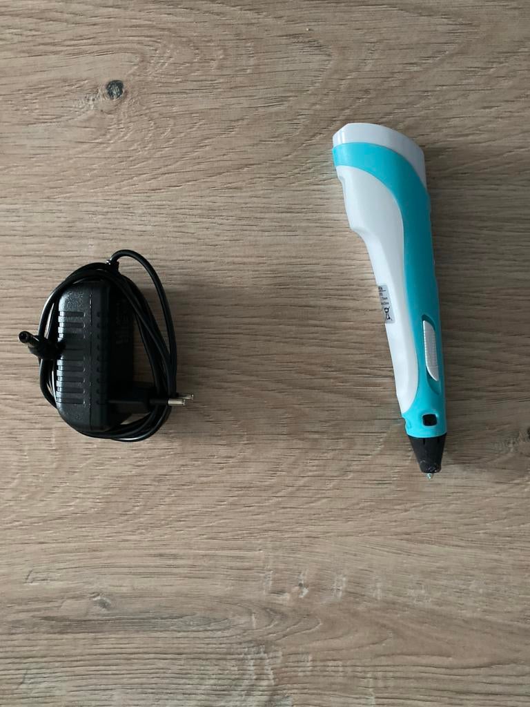 3D Pen Zo Goed Als Nieuw met 13 Filament Rollen, Computers en Software, 3D Printers, Ophalen, Zo goed als nieuw