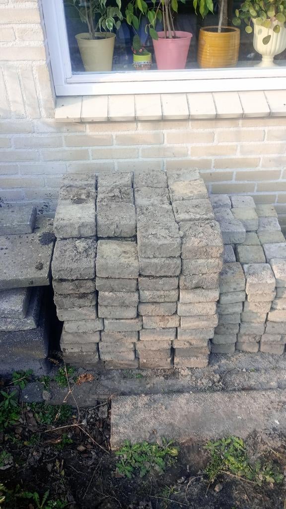 Stenen, Ophalen, Beton, Klinkers