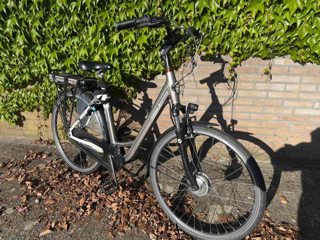 Stella Livorno Grey/White E-Bike, Fietsen en Brommers, Fietsen | Dames | Damesfietsen, 53 tot 56 cm, Ophalen of Verzenden, Zo goed als nieuw