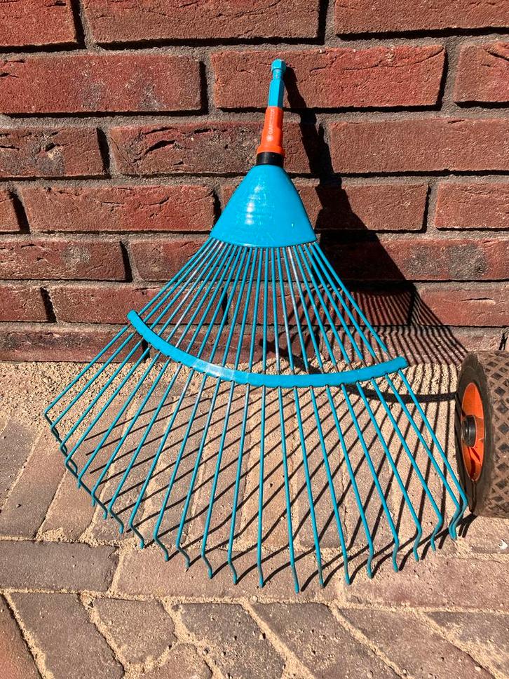 Gardena Verticuteerhark en Grashark - Set, Tuin en Terras, Hand-tuingereedschap, Gebruikt, Hark, Ophalen of Verzenden