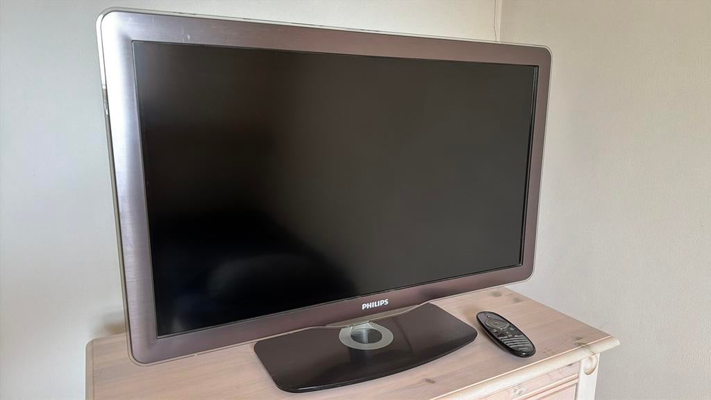32” Philips TV met Ambilight, Ophalen, Philips, Gebruikt, 50 Hz