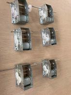6 motortjes (3 volt DC) met vertraging, Ophalen of Verzenden, Zo goed als nieuw