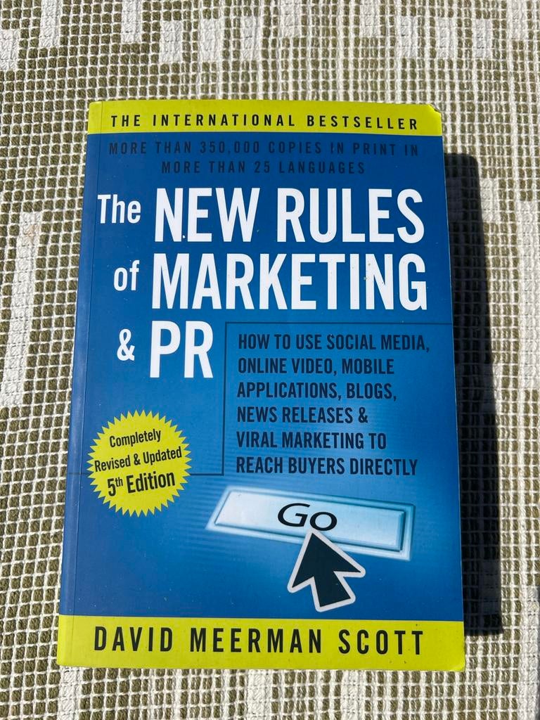 The New Rules of Marketing & PR - 5th Edition, Ophalen of Verzenden, Zo goed als nieuw, Economie en Marketing