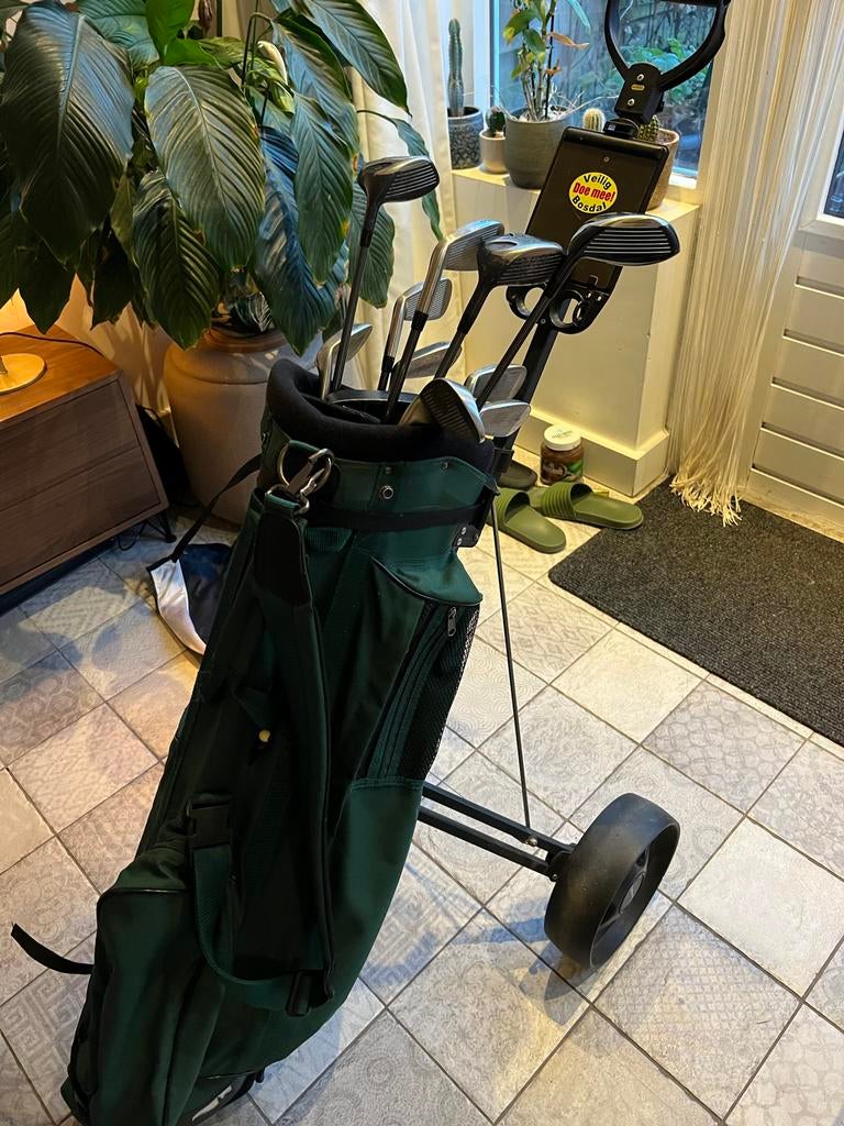 Rechtshandige golfset met golfkar, Sport en Fitness, Golf, Ophalen, Gebruikt, Set