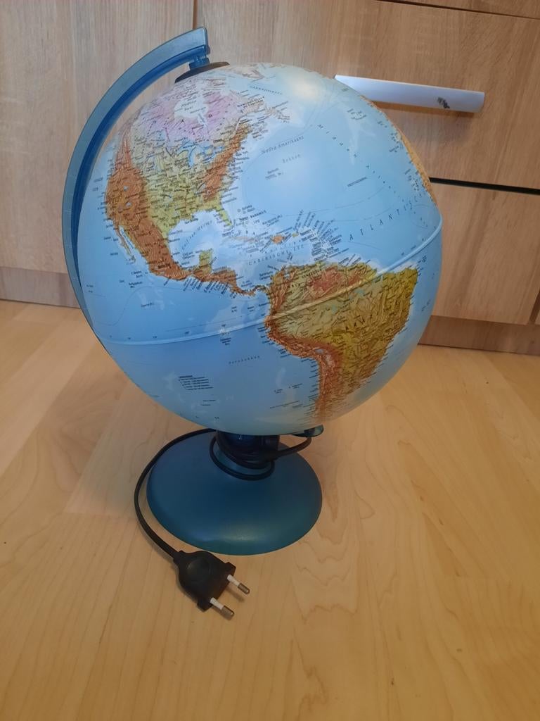 wereldbol lamp, Huis en Inrichting, Woonaccessoires | Wereldbollen, Ophalen, Verlicht, Gebruikt