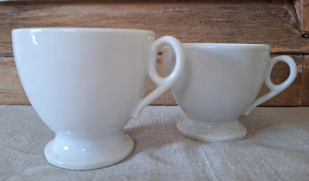 Antieke kopjes uit Frankrijk, 2 x, Ophalen of Verzenden