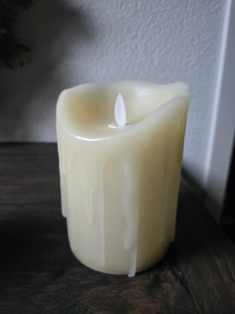 LED Kaarzen 2x 1 prijs 15 +13 cm hoog,NIEUW!!, Huis en Inrichting, Woonaccessoires | Kandelaars en Kaarsen, Ophalen of Verzenden