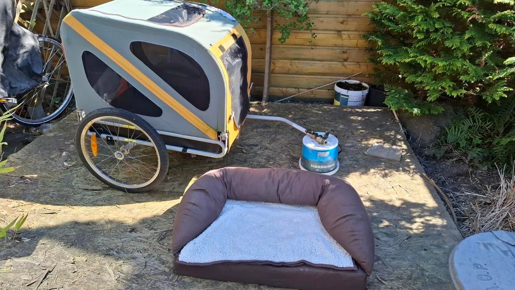 Te koop gebruikte fietskar voor hond incl mand, Ophalen, Gebruikt