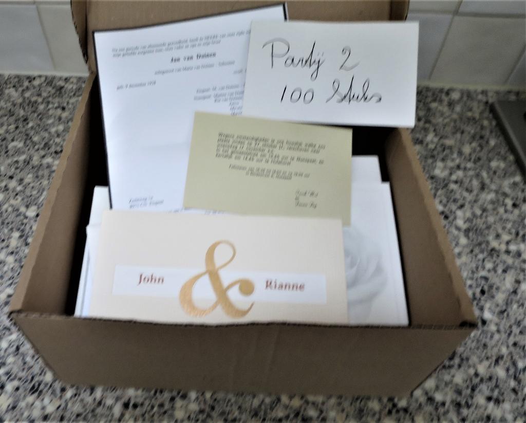 Partij (2) Overlijdenskaarten, huwelijkskaarten 100 stuks, Ophalen, 1980 tot heden, Gelopen, Overige thema's