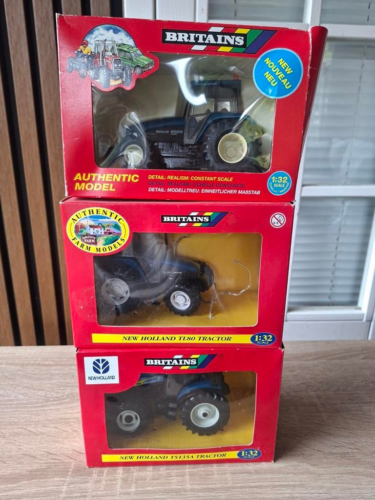 3x Britains New Holland Tractoren: 8560, TL80, TS135A, Ophalen of Verzenden, Groter dan 1:32, Overige typen, Overige merken