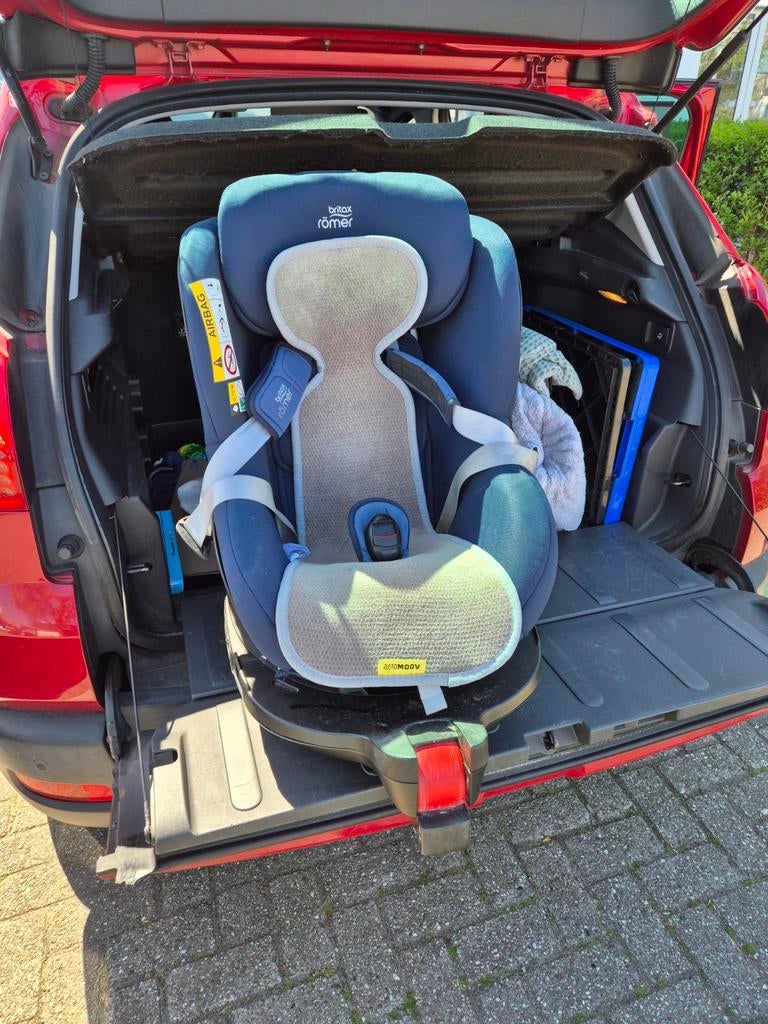 Britax Römer dualfix M i-size autostoel., Ophalen, Romer, Autogordel of Isofix, Gebruikt