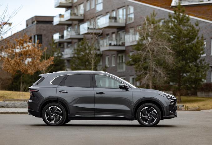 MG MGS5 EV Luxury 64 kWh 18"LM velgen | Apple Carplay | 360, Auto's, MG, Automaat, 12 maanden, Achterwielaandrijving, 1700 kg