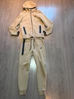 Nike Tech Fleece pak crème – Vest M / Broek S – Nieuw, Ophalen of Verzenden, Zo goed als nieuw, Beige