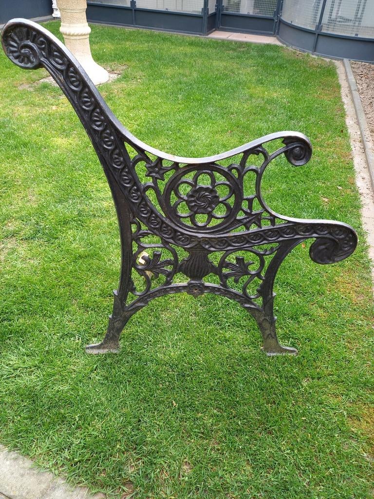 Zwart metalen tuinbank onderstel, Tuin en Terras, Tuinbanken, Ophalen of Verzenden, Hout