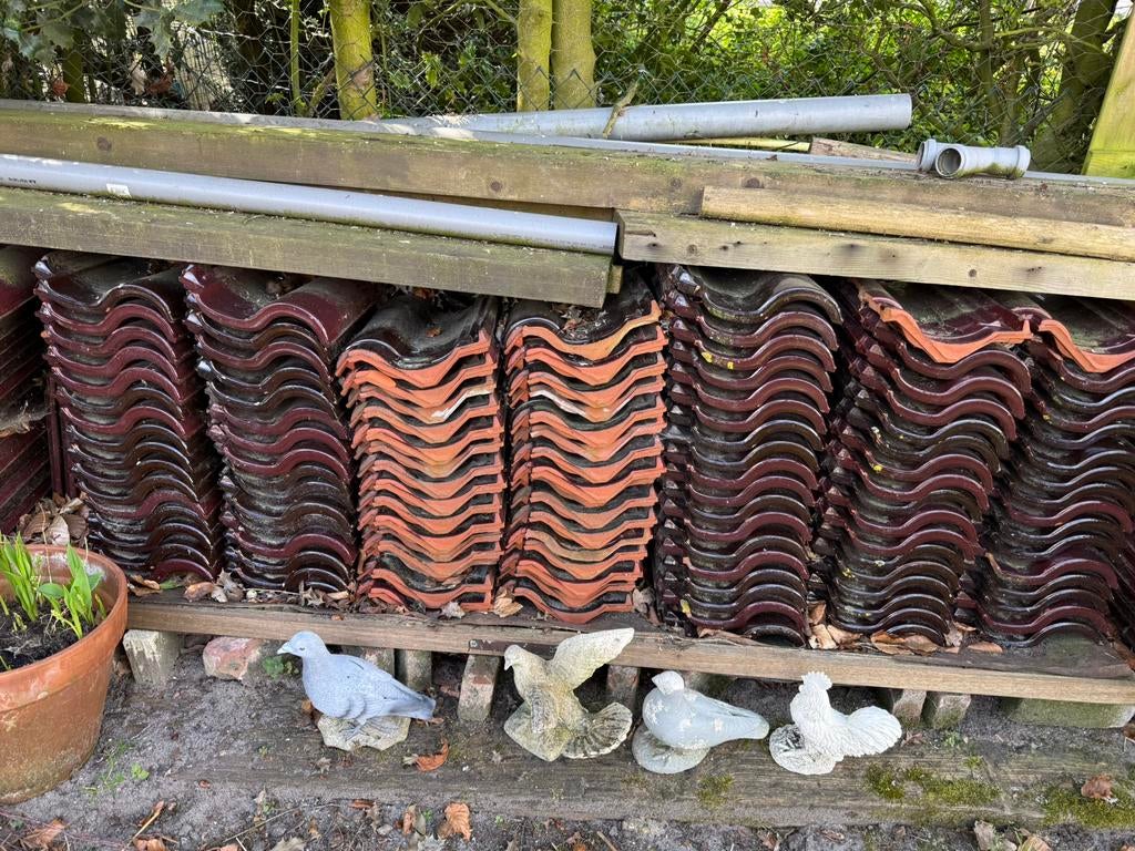 Circa 400 geglazuurde dakpannen, Ophalen, Steen of Klei, Zo goed als nieuw, 15 m² of meer