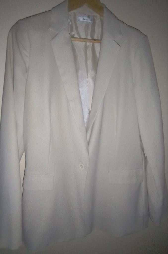 Roomwitte beige blazer maat 40-42 in zeer goede staat, Ophalen of Verzenden, Zo goed als nieuw, Maat 38/40 (M), Beige