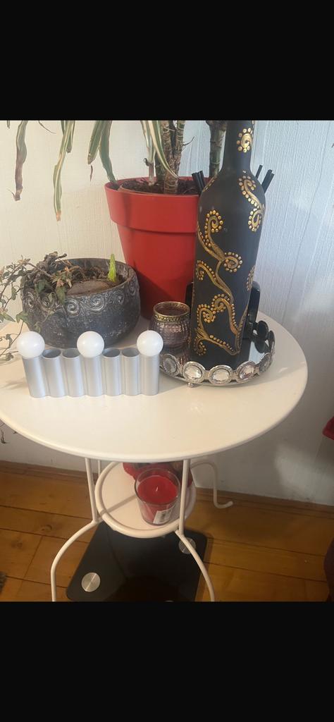 Table for sale, Ophalen of Verzenden, Zo goed als nieuw, Round, Metaal