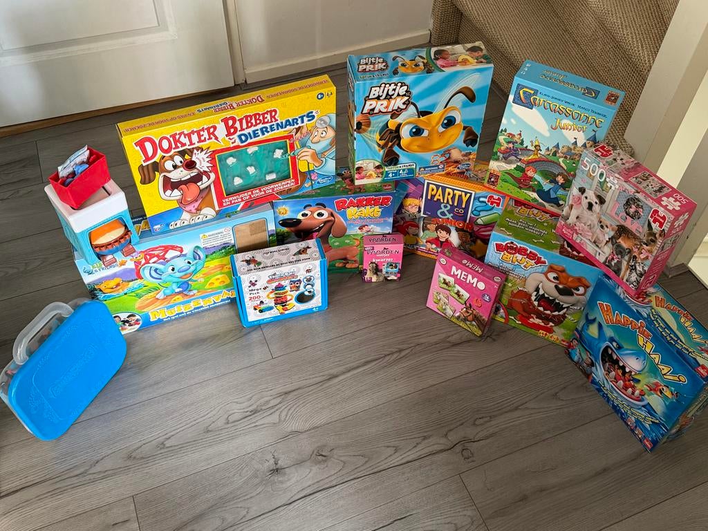 Grote collectie bordspellen en kinderspellen, Een of twee spelers, Ophalen, Gebruikt, Reisspel