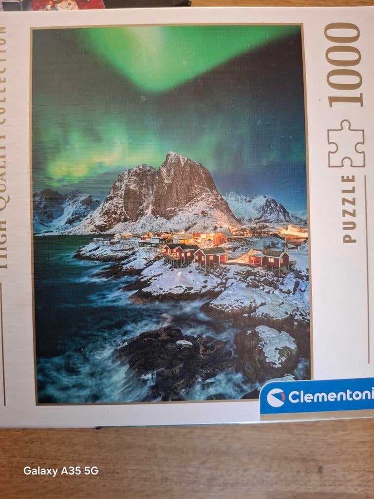 Mooie puzzel van het noorderlicht, Hobby en Vrije tijd, Denksport en Puzzels, Ophalen of Verzenden, 500 t/m 1500 stukjes, Zo goed als nieuw