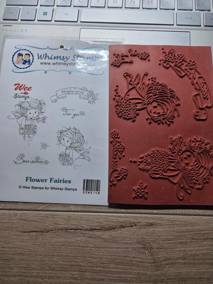 nieuwe stempelset Whimsy Stamps Wee flower fairies, Hobby en Vrije tijd, Stempelen, Nieuw, EZ-mounted stempel, Ophalen of Verzenden