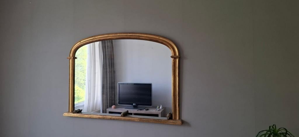 Grote gouden spiegel met boogvorm, Huis en Inrichting, Woonaccessoires | Spiegels, Gebruikt, 100 tot 150 cm, Ophalen of Verzenden