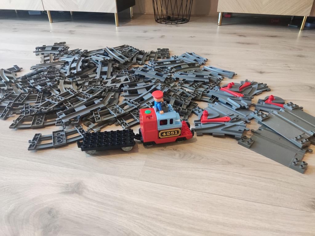 Lego Duplo trein met rails, Ophalen, Inclusief minifiguren, Gebruikt, Overige thema's