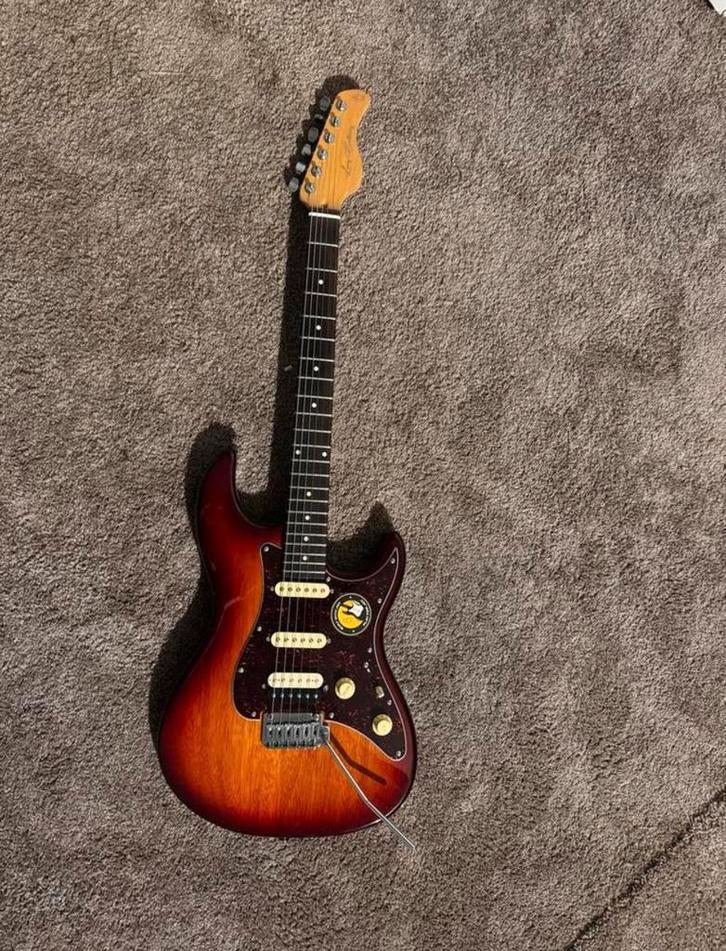 Prachtige Sire Larry Carlton S3, Muziek en Instrumenten, Snaarinstrumenten | Gitaren | Elektrisch, Zo goed als nieuw, Solid body