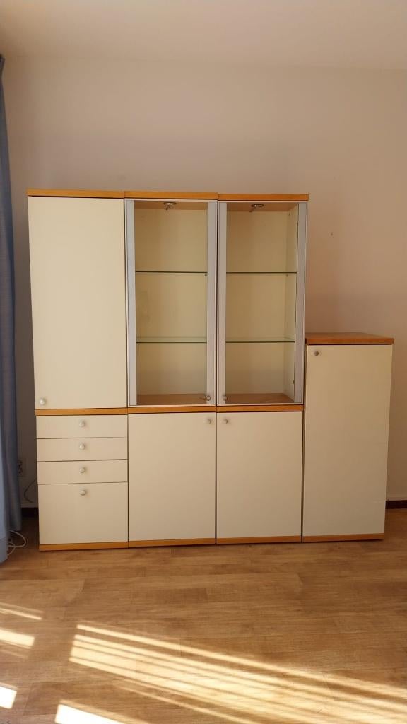 Gratis - Wandmeubel H 1.8m, B 1.8m D 0.42m, Ophalen, Gebruikt, Met deur(en), Glas